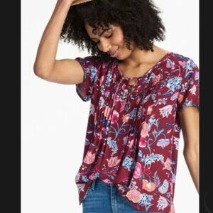 Lucky Brand Burgundy Floral Short-Sleeve Blouse Size M